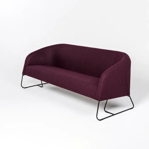 Moderna ljubičasta sofa s metalnim nogama